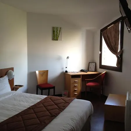 Le Joseph Hotell 2*