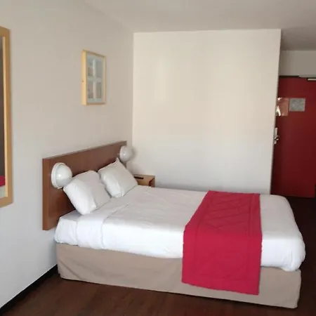 Le Joseph Hotell 2*