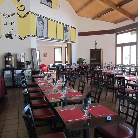 Hotell Le Joseph Saint-Éloy-les-Mines