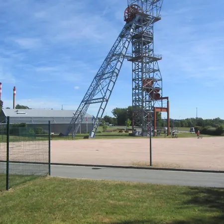 Le Joseph Hotel Saint-Éloy-les-Mines
