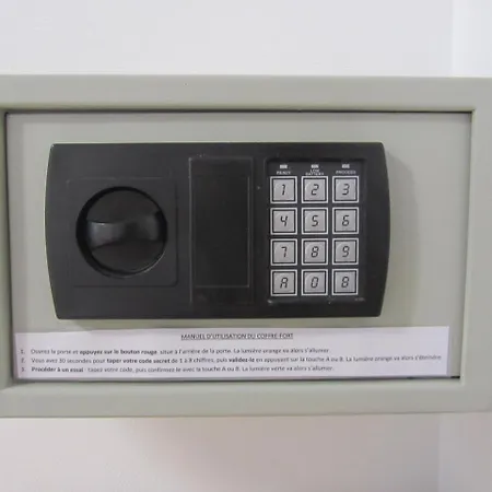 Le Joseph Hotel Saint-Éloy-les-Mines